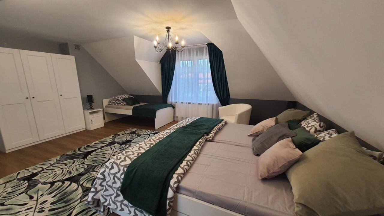 Dom Nasutow Villa Niemce ภายนอก รูปภาพ